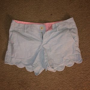 Lily P buttercup seersucker shorts. Size 6